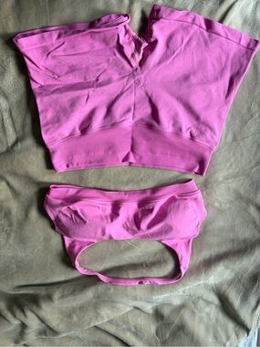 Women’s gym bra and shorts Set - Pink